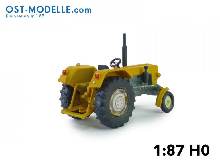 Traktor Ursus C330 (335) gelb